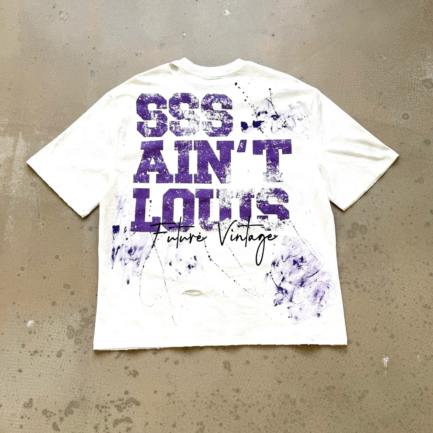 P138 #【Two Colors】CTS-108 Saint Street Dirty street graffiti style T-shirt. Ready-made hand-painted splash ink + multi-position manual destruction + heavy Assute fermentation mill spray horse wash process. Full of retro and high-end feeling. Size: S M L XL